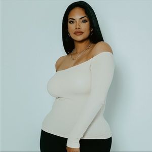 Klassy network Off the shoulder brami